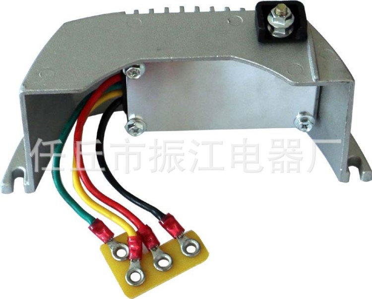 金龍宇通佩特來(lái)8SC3110VC大功率150A發(fā)電機(jī)調(diào)節(jié)器8RL3023C無(wú)電瓶