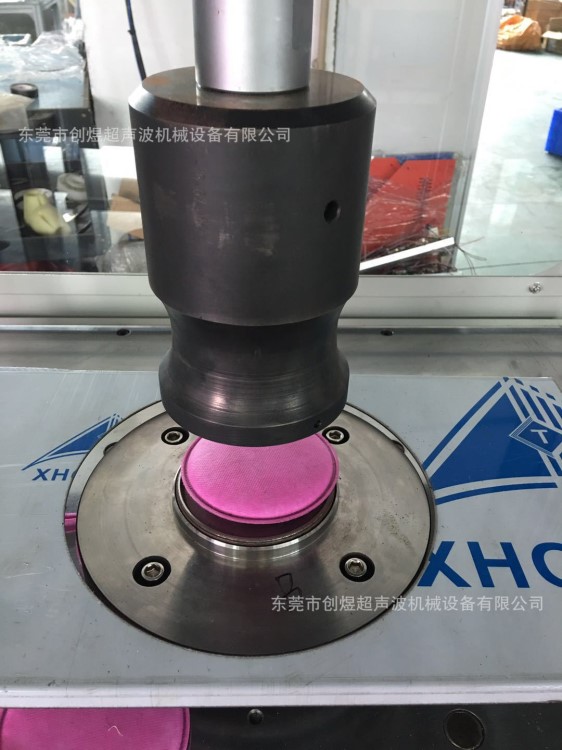 創煜工業防毒口罩機 活性碳過濾棉口罩沖切機 圓形濾盒過濾機