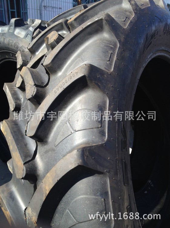 480/80R42 收割機(jī)輪胎 拖拉機(jī)鋼絲胎18.4R42