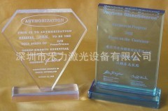 直供貿易梧州-龍圩-蒼梧岑溪廣告亞克力禾力全自動激光雕刻切割機