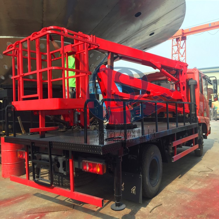 廠家定制折臂式升降機車載折臂式云梯高空作業平臺升降車汽車改裝