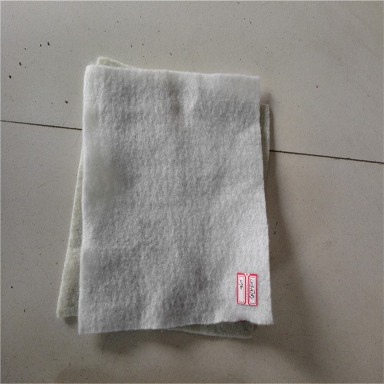 山東無紡土工布廠家 現(xiàn)貨供應土工布 防滲養(yǎng)護土工布 規(guī)格