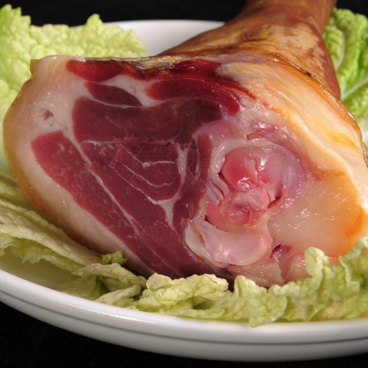 云南宣威農(nóng)家火腿 帶皮帶骨火腿腳 火腿肘子 火腿腳
