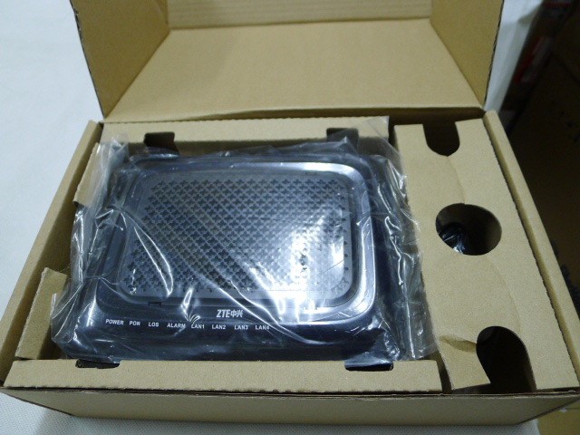 全新原裝中興 ZXA10 F600 GPON黑色ONU四口光貓