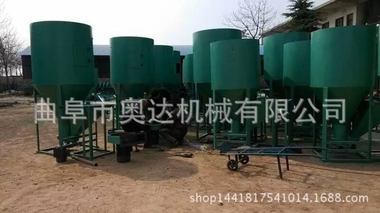 動(dòng)物養(yǎng)殖飼料草粉機(jī) 兔子養(yǎng)殖業(yè)多功能鍘草粉碎揉絲機(jī) 秸稈打漿機(jī)