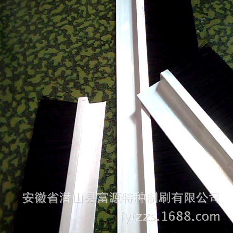 廠家直銷定制 PVC板刷磚機(jī)條刷 耐磨尼龍絲塑料絲 工業(yè)磚機(jī)條刷