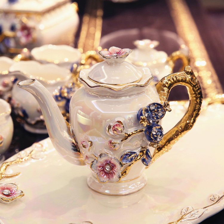 歐式茶具套裝客廳茶幾擺件陶瓷家居裝飾品創(chuàng)意禮品閨蜜結(jié)婚禮物