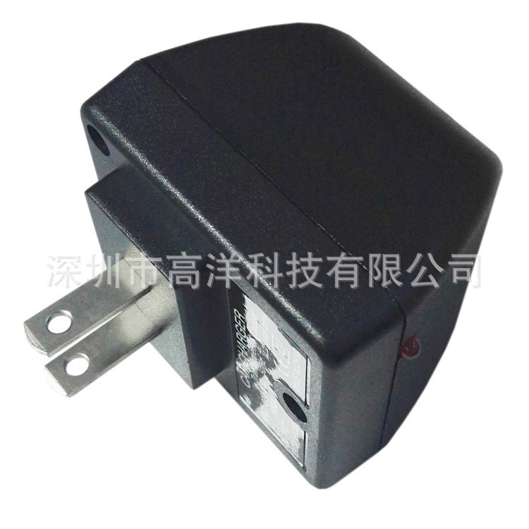 美規(guī)家用點煙器插座電源轉換器 AC220V轉DC12V0.6A 車充測試插座