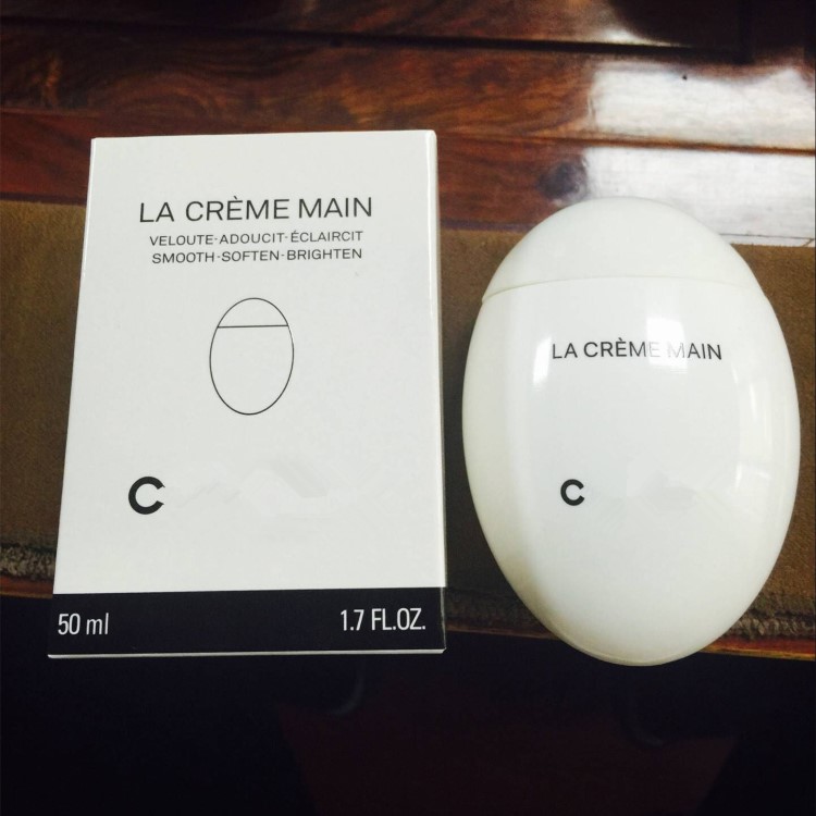 現(xiàn)貨法國(guó)小香2018新款鵝蛋鵝卵石護(hù)手霜La creme main玉手護(hù)手霜