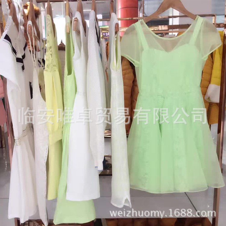 品牌折扣尾貨女裝走份清倉批發朵以女裝庫存夏裝雜款分份處理
