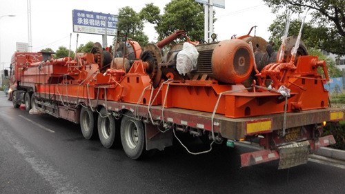 打樁機(jī)力威卷?yè)P(yáng)機(jī)