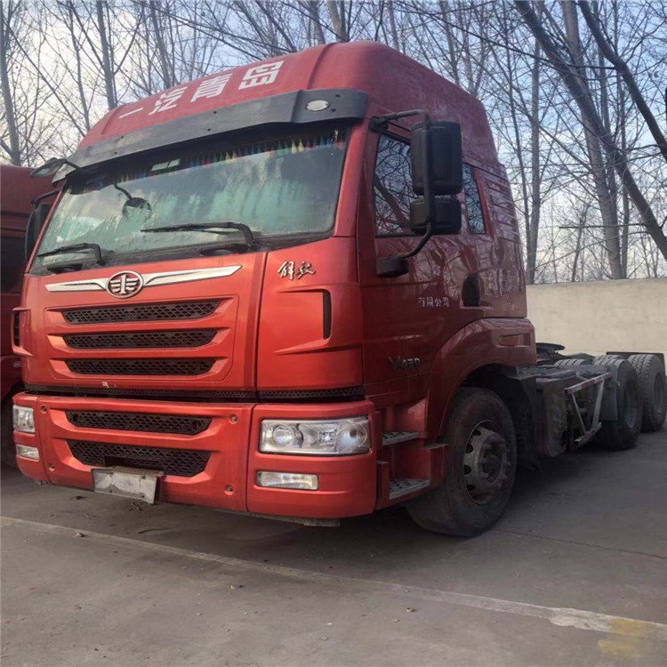 低價二手牽引車頭 碼頭牽引車 解放 半掛牽引車