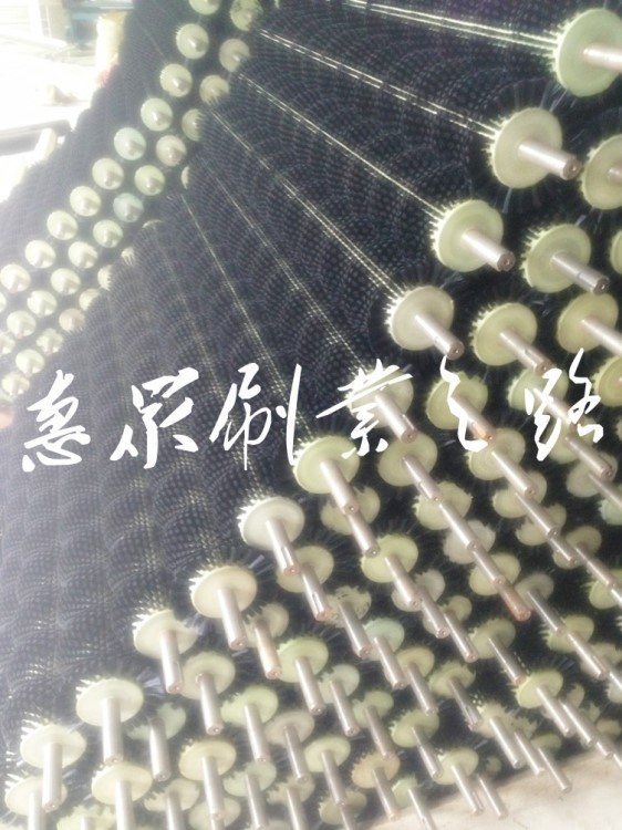 白蘿卜清洗機毛刷 毛刷輥（刷業(yè)基地生產(chǎn)商）