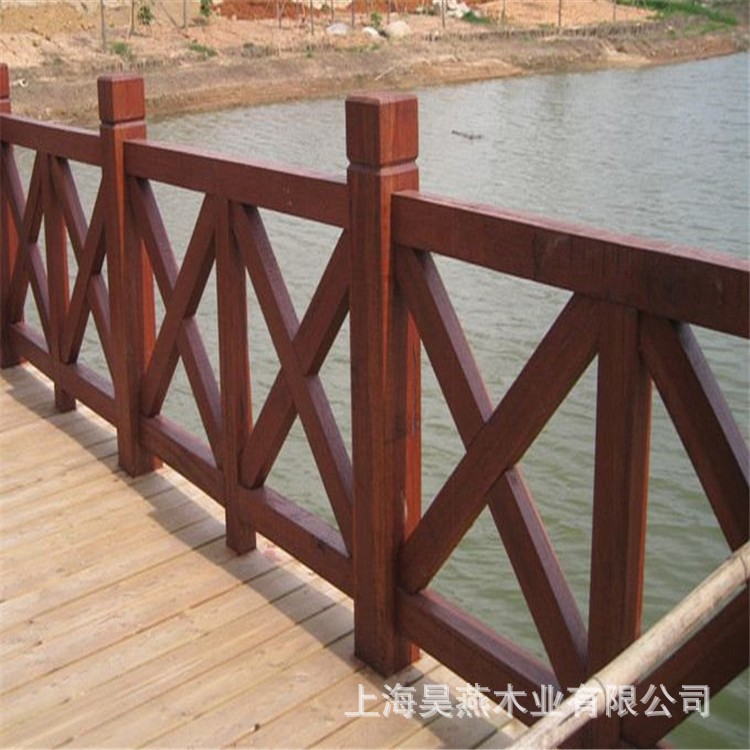 供應戶外防腐木欄桿 園林實木欄桿安裝 防腐木欄桿施工