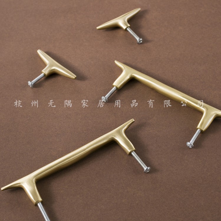 北歐風(fēng)輕奢黃銅拉手家具抽屜衣柜門(mén)廚房把手銅金色原創(chuàng)小拉手