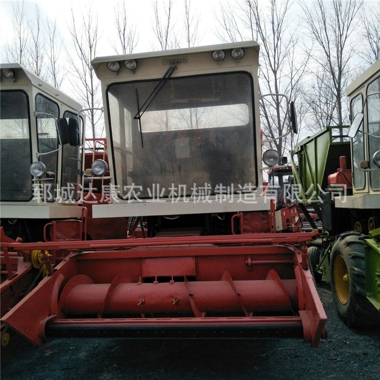 達(dá)康機(jī)械廠家直銷半喂入式秸稈青貯收割機(jī)  玉米聯(lián)合青儲(chǔ)機(jī)