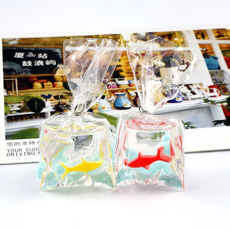 樹脂透明水袋魚鑰匙鏈耳環(huán)掛件吊墜手機殼diy卡通飾品材料配件