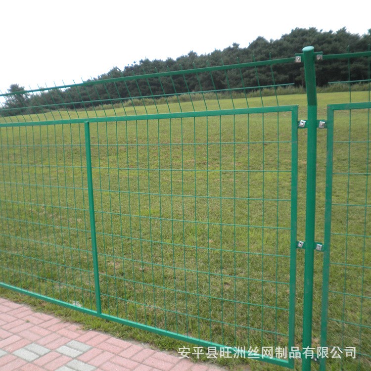 廠家現貨供應框架護欄網 種植業鐵絲框架護欄網價格 鐵網圍欄批發