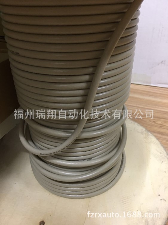施耐德莫迪康975750000 RG-6同軸電纜