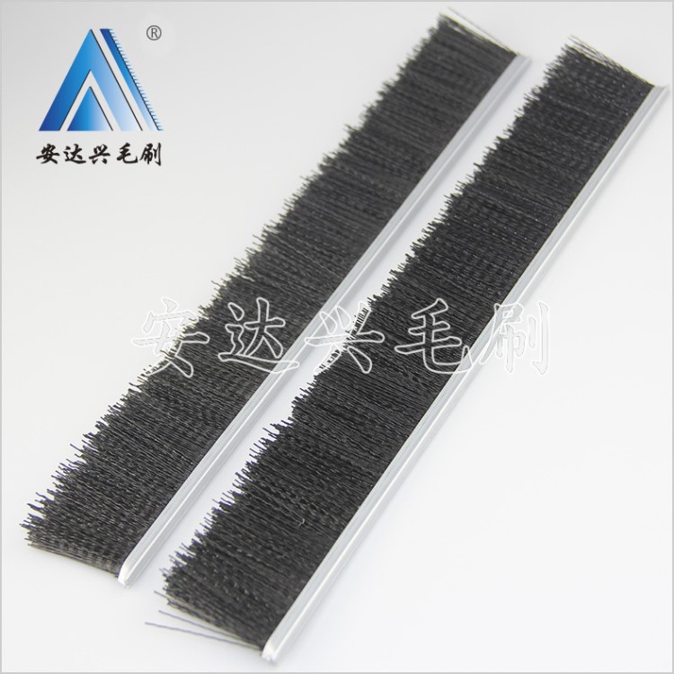 寧波毛刷廠供應(yīng)/鐵皮條刷/條刷毛刷/尼龍毛刷條/來(lái)樣定制