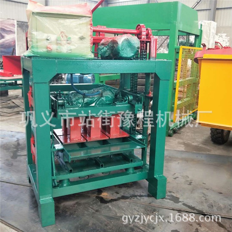 批發小型液壓水泥磚機免托板移動式空心面包磚機半自動水泥制磚機