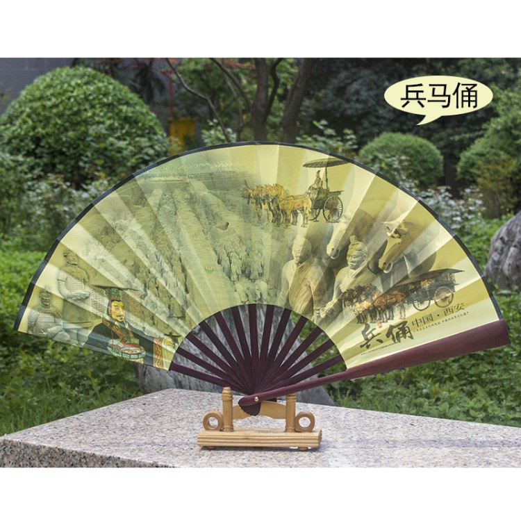 旅游景區(qū)熱賣(mài)中國(guó)風(fēng)復(fù)古夏季男士折扇絲絹扇扇子定制LOGO