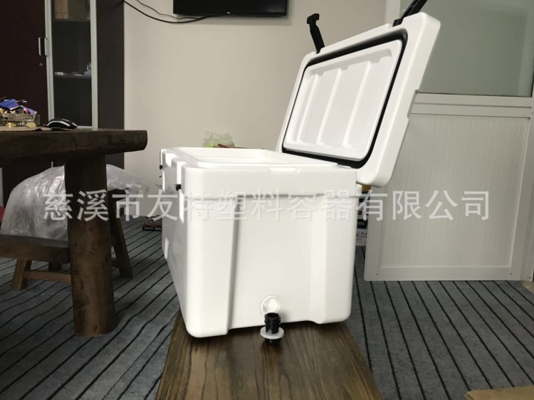 大型便攜式保溫箱快餐箱大型運輸箱滾塑實品箱體