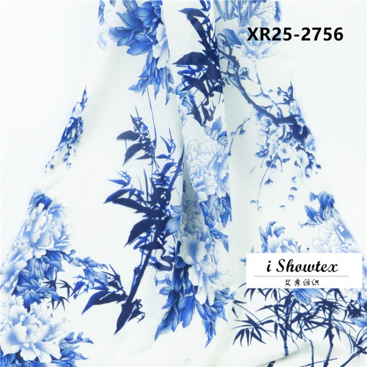 XR25-2756 現(xiàn)貨供應(yīng) 梭織竹葉青花瓷75D珍珠雪紡 女裝服裝面料