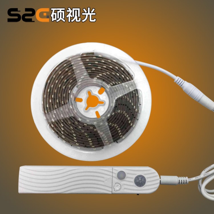 人體感應電池盒燈帶 2835 4.5v衣柜led燈條 人體感應床圍燈 