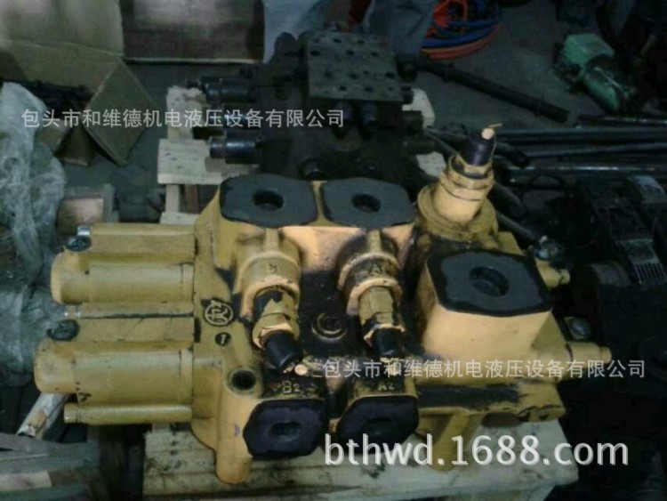 低價出售 山西 呼市包頭柳工裝載機CLG856 多路閥 D032