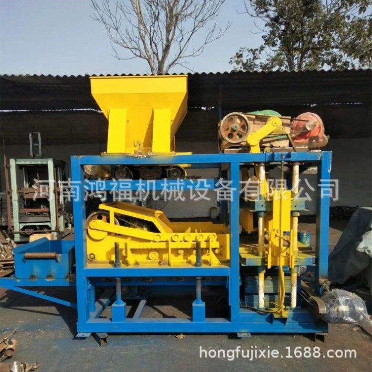 行業(yè)推薦水泥面包磚機(jī)靜壓兩孔砌塊成型機(jī)全自動液壓鋼筋墊塊磚機(jī)