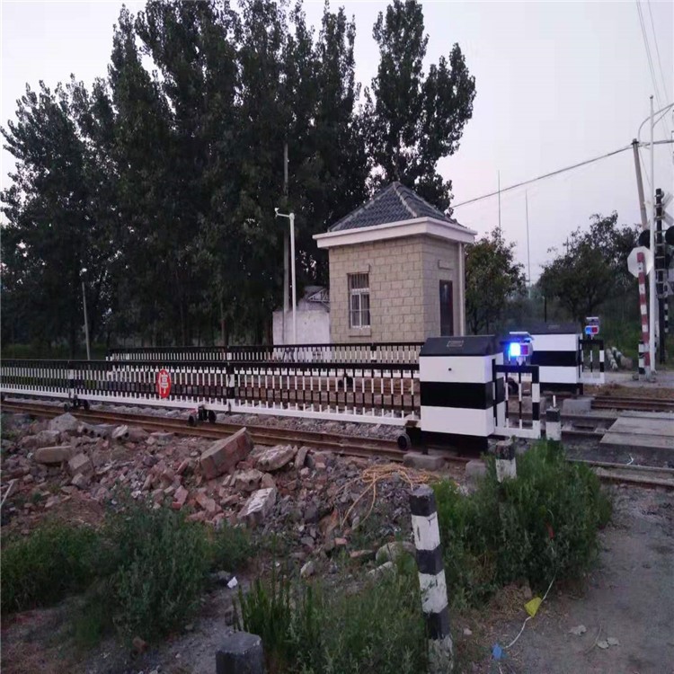 供應(yīng)鐵路道口電動欄桿 鋁合金攔車升降桿 停車場擋車桿價格