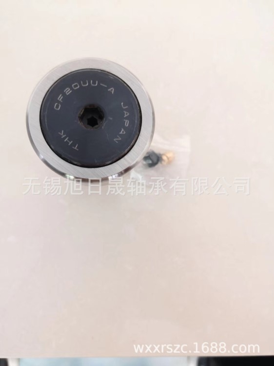THK 滾針滾輪軸承 CF20UU