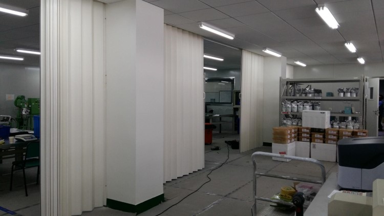 供應:  常州PVC折疊門 常州PVC塑料折疊門  常州PVC拉門