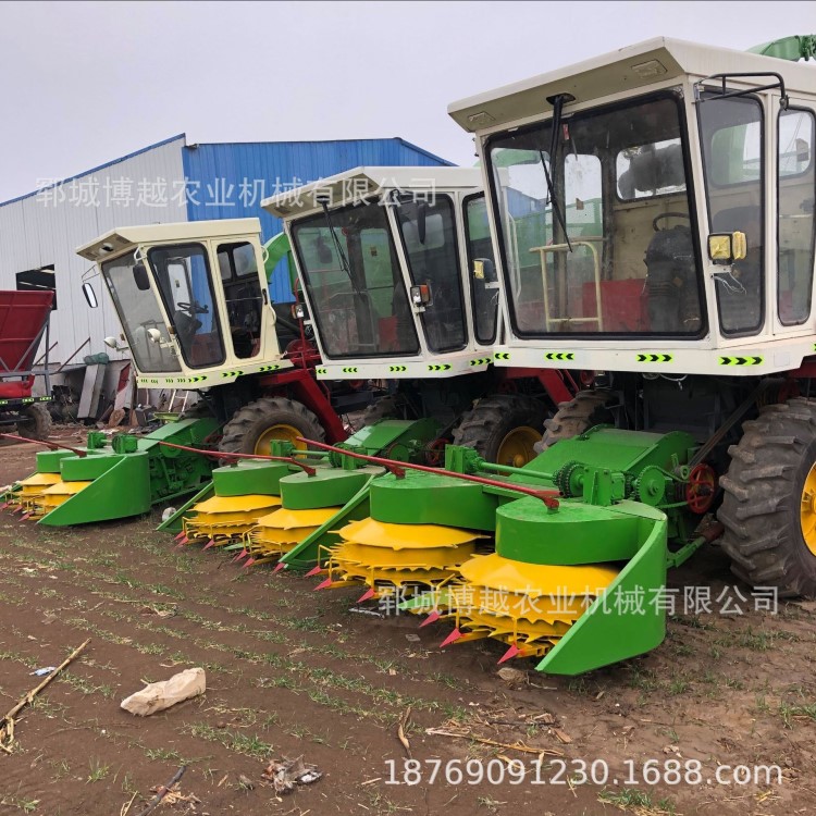新款青儲機多功能玉米秸稈青儲機割臺 自走式青飼料收獲機