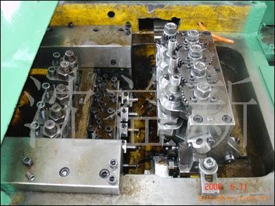 供應(yīng)六模六沖螺母成型冷鐓機(jī) 螺母成型冷鐓