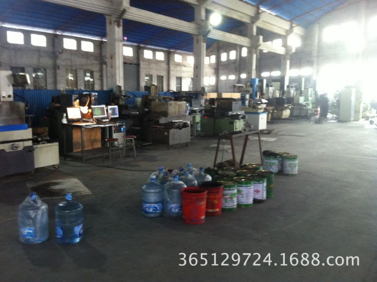 供應：型材擠壓模具，鋁合金壓鑄模具，鋁合金鍛壓模具