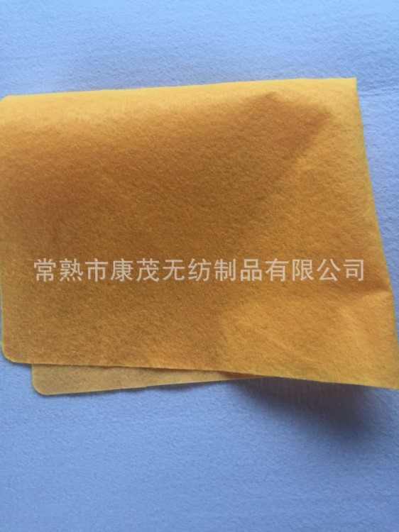 廠家直銷家居家紡淋膜防水透氣無紡布PET印花色針刺包裝無紡布