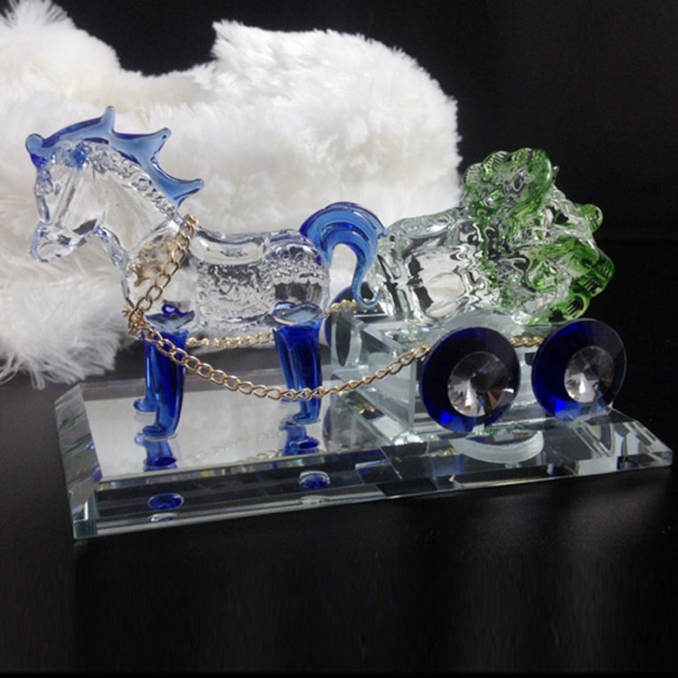 新款汽車香水座批發 水晶馬車白菜車飾擺件香水用品 車載香水