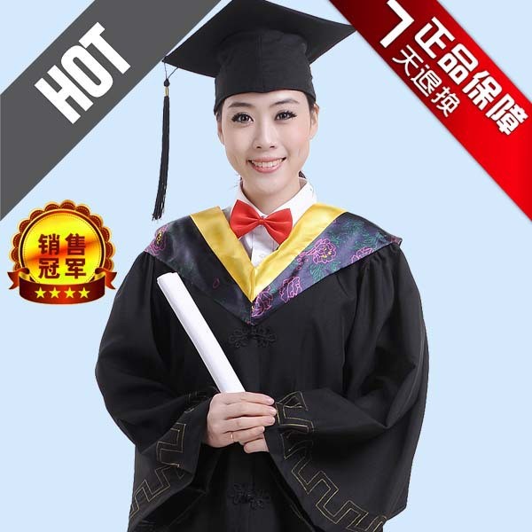 大学生创业好机会了，厂家批发学士服学位服