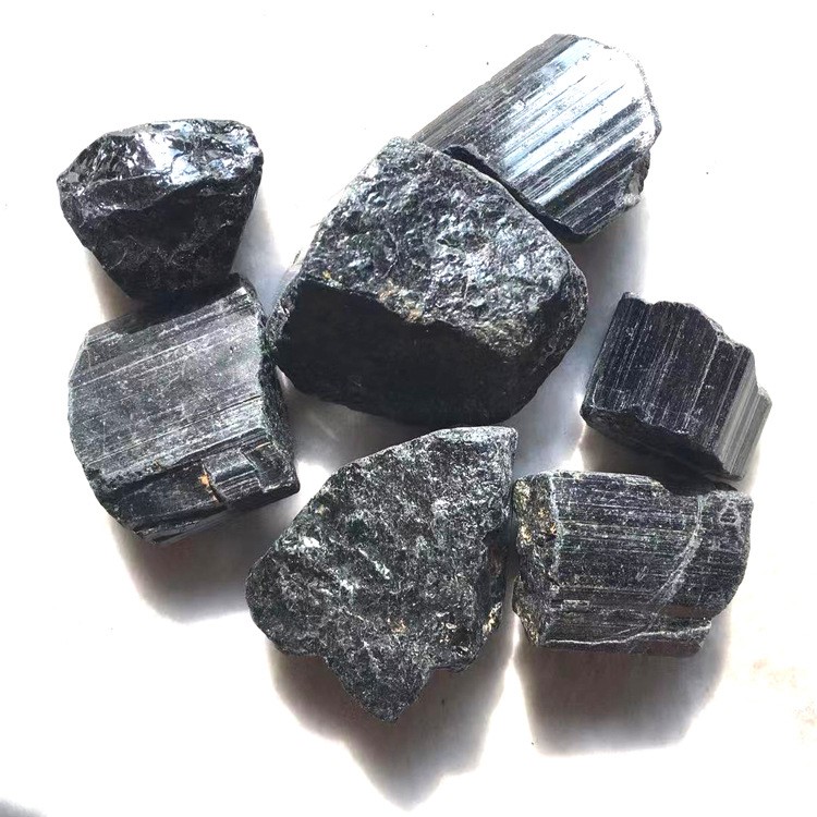 天然電氣石 黑色黑碧璽 原石 礦物標(biāo)本 辟邪改變風(fēng)水黑碧璽標(biāo)本