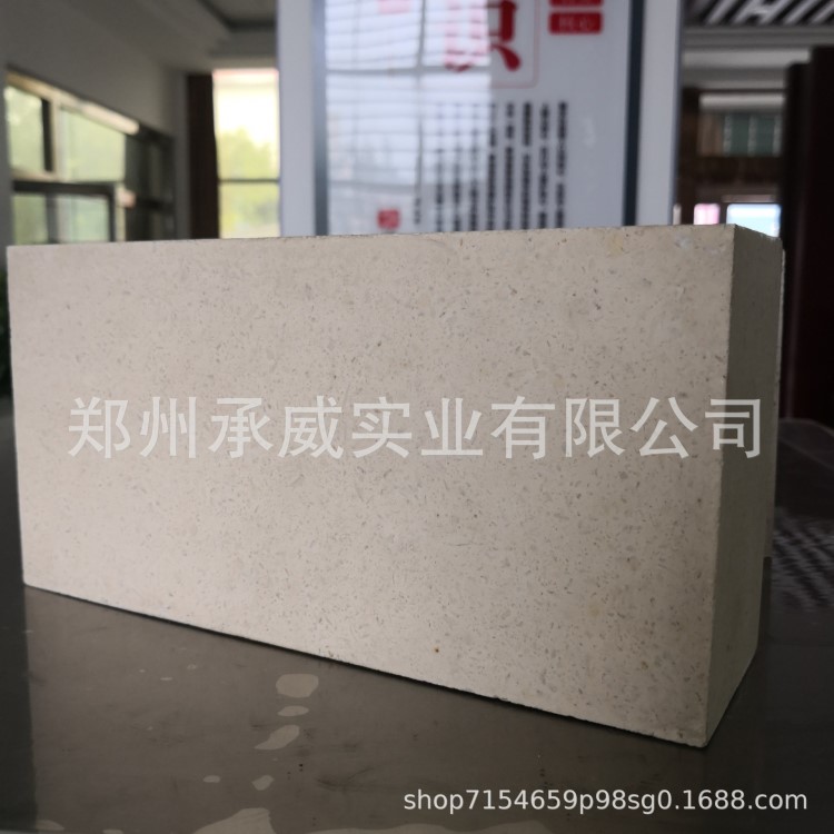 電熔鋯莫來石磚價格燒結(jié)磚的性能剛玉莫來石磚
