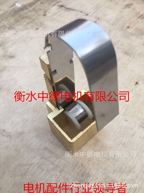 本公司生產銷售YR/YRKK/YKK系列佳木斯刷架刷握碳刷壓簧歡迎致電