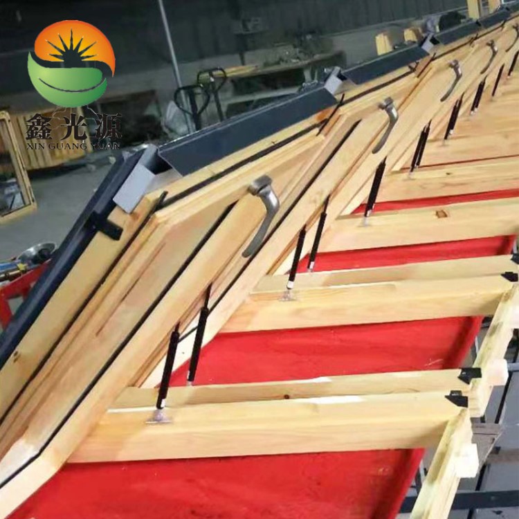 鋁木天窗定制 手動屋頂上懸窗威盧克斯窗斜屋面廠家批發(fā) 閣樓門窗