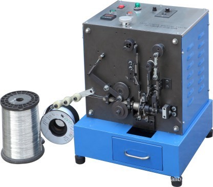 無廢料跳線自動(dòng)穿套管成型機(jī)