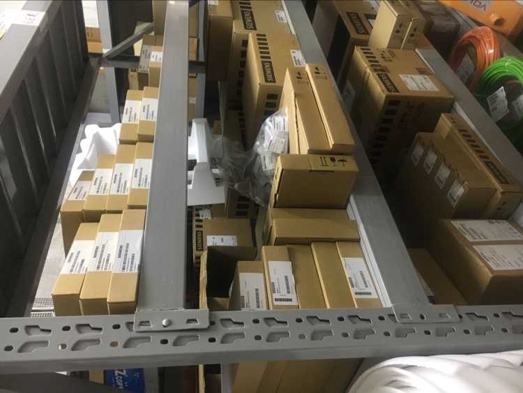 6SE7041-8EK85-0LA0	變頻器制動單元變頻驅動器