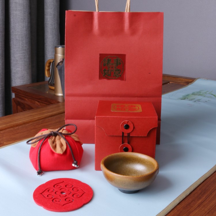 諸事如意2019新年禮品萌豬茶杯禮盒套裝創(chuàng)意文化豬年紀(jì)念品