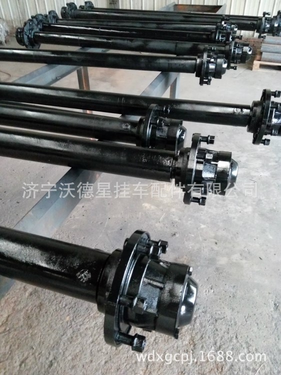廠家供應(yīng)訂做小噸位4噸6噸農(nóng)用車橋托車杠房車車橋