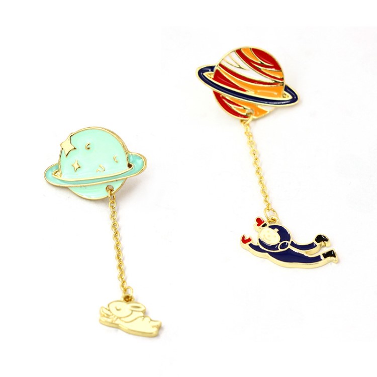 青島飾品廠家批發日韓簡約彩色星球宇航員兔子胸針領針胸花A-1331