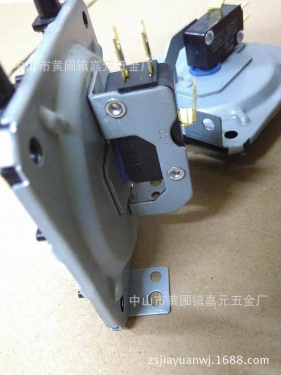 燃氣熱水器強排風機用風壓開關參數可定制10－300Pa可調壓差開關